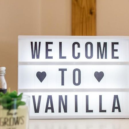 Vanilla Family House Превеза Екстериор снимка